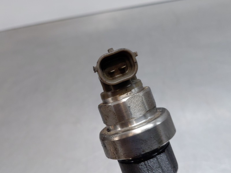 Recambio de inyector para opel astra j (p10) 1.7 cdti (68) referencia OEM IAM   