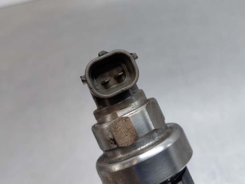 Recambio de inyector para opel astra j (p10) 1.7 cdti (68) referencia OEM IAM   