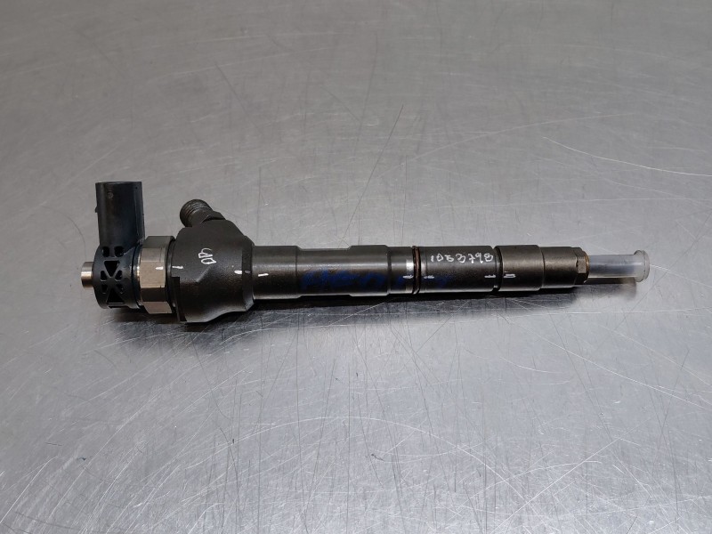 Recambio de inyector para audi q3 (8ub, 8ug) 2.0 tdi referencia OEM IAM   