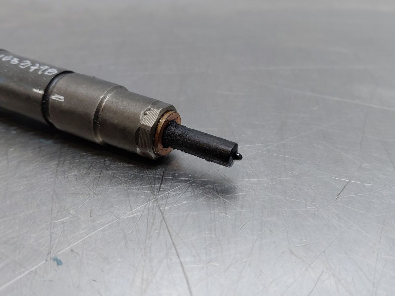 Recambio de inyector para audi q3 (8ub, 8ug) 2.0 tdi referencia OEM IAM   
