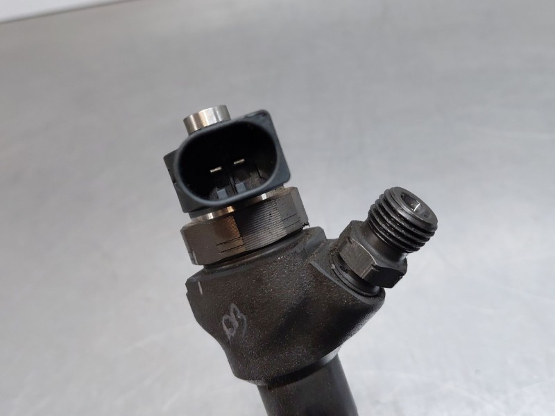 Recambio de inyector para audi q3 (8ub, 8ug) 2.0 tdi referencia OEM IAM   