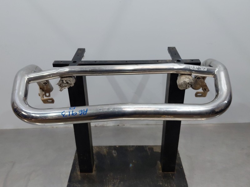 Recambio de defensa delantera para kia carnival ii (gq) 2.5 v6 referencia OEM IAM   
