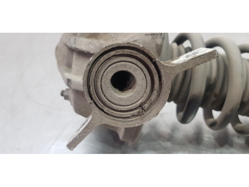 Recambio de amortiguador trasero izquierdo para volkswagen touareg (7l6) v6 tdi referencia OEM IAM 7L6513029N  