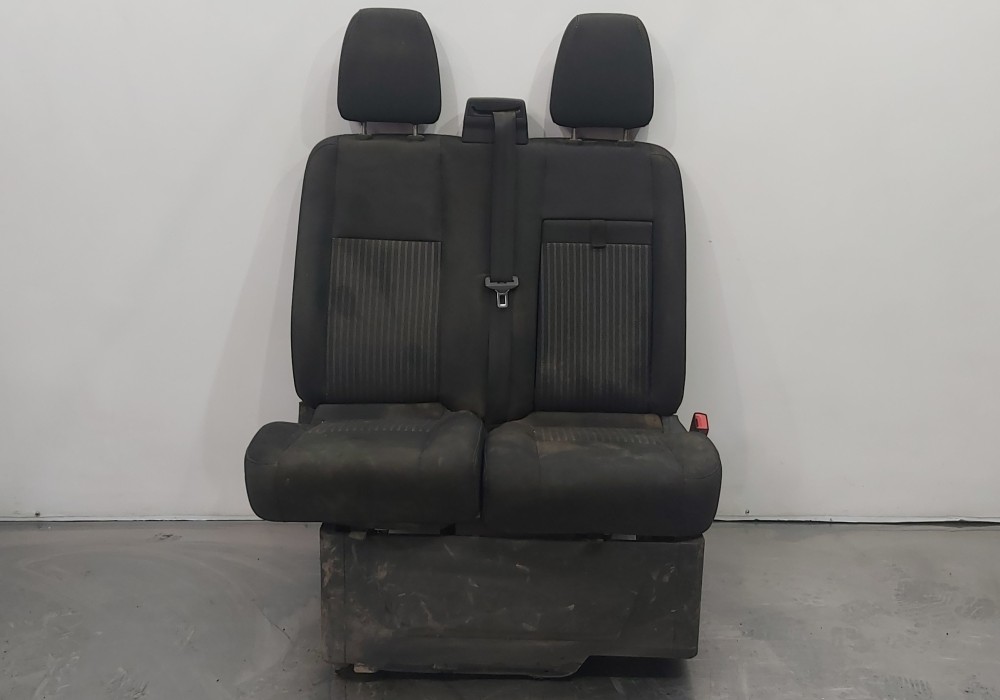 Recambio de asiento delantero derecho para ford transit kastenwagen (ttg) 350 l2 ambiente referencia OEM IAM 2415878 BK2161715BJ