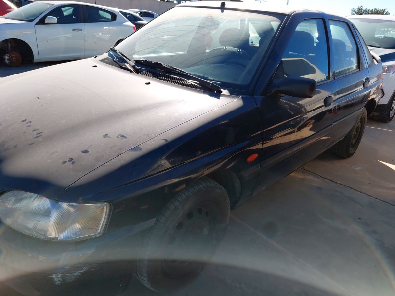 ford escort vi sedán (gal, afl) del año 1997