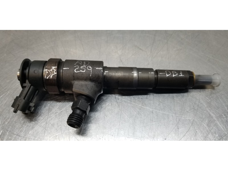 Recambio de inyector para peugeot 206 berlina x-line referencia OEM IAM 0445110252   Recambio de inyector para peugeot 206 berlina x-line referencia OEM IAM 0445110252