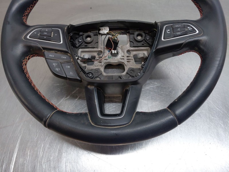 Recambio de volante para ford kuga (cbs) titanium referencia OEM IAM   