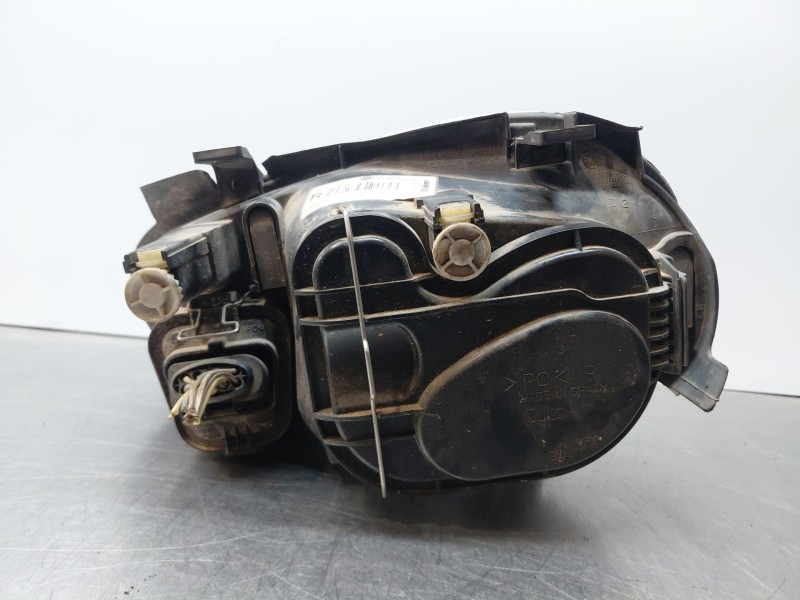 Recambio de faro derecho para volkswagen golf iv (1j1) 1.9 tdi referencia OEM IAM   