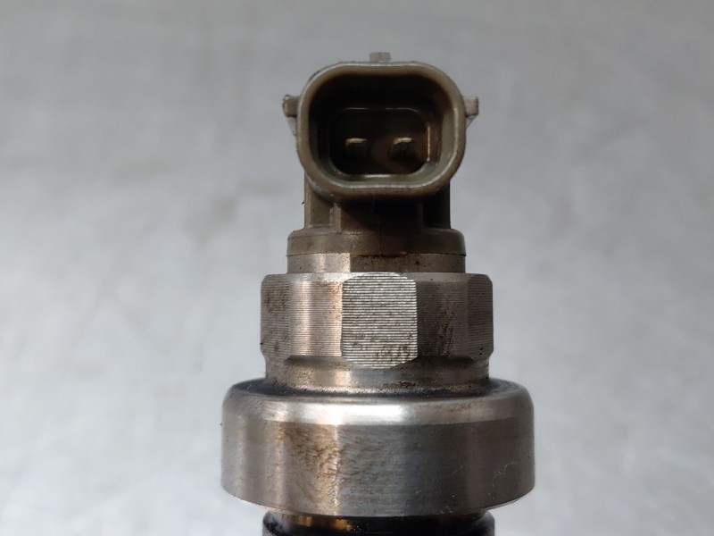 Recambio de inyector para opel astra j (p10) 1.7 cdti (68) referencia OEM IAM   