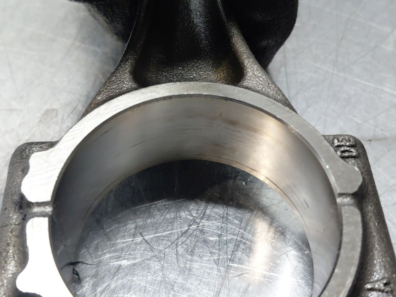 Recambio de biela para skoda octavia iii combi (5e5, 5e6) 1.6 tdi referencia OEM IAM   
