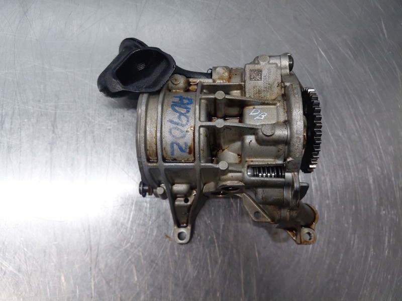 Recambio de bomba aceite para seat arona style referencia OEM IAM 05C145208A  