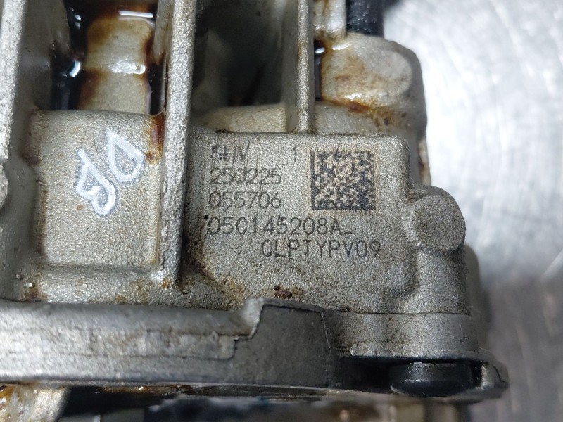 Recambio de bomba aceite para seat arona style referencia OEM IAM 05C145208A  