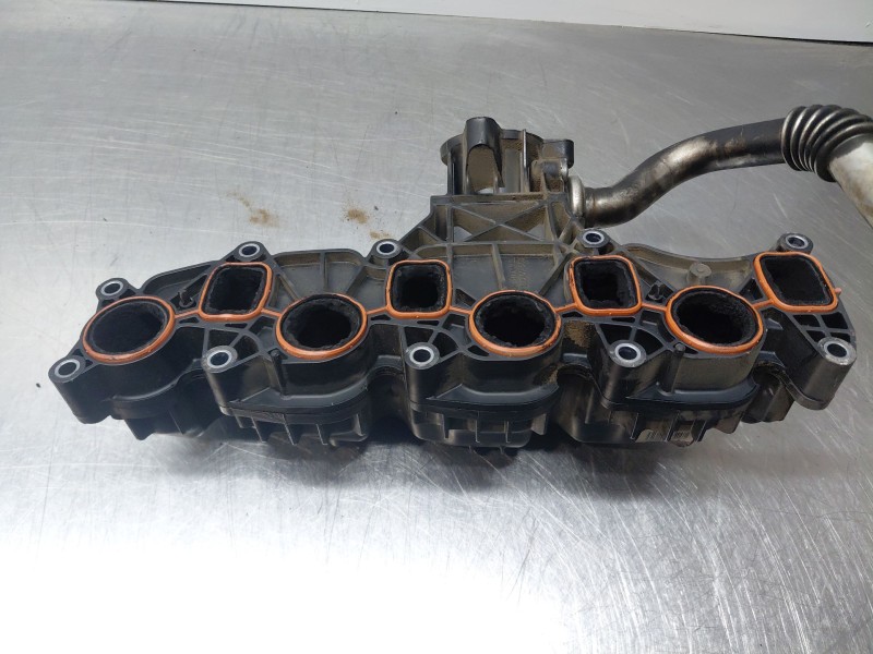 Recambio de colector admision para audi q3 (8ub, 8ug) 2.0 tdi referencia OEM IAM 03L129711AN  
