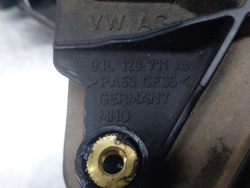 Recambio de colector admision para audi q3 (8ub, 8ug) 2.0 tdi referencia OEM IAM 03L129711AN  