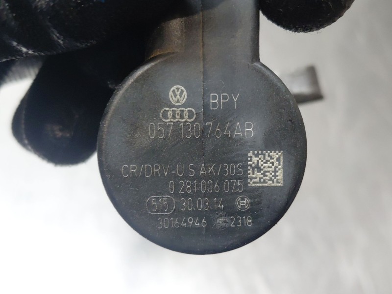 Recambio de rampa inyectora para audi q3 (8ub, 8ug) 2.0 tdi referencia OEM IAM 03L130089J 057130764AB 