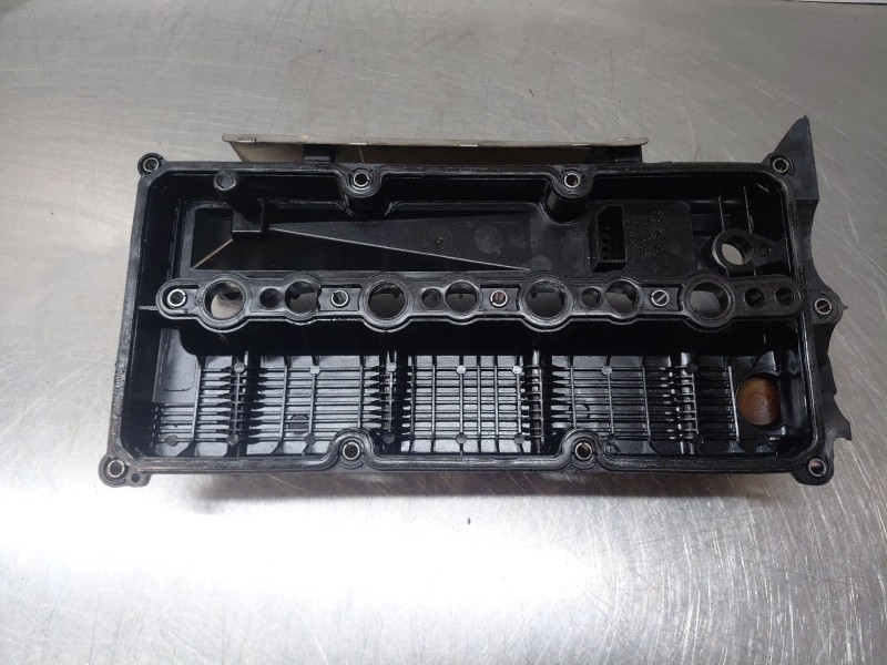 Recambio de tapa balancines para kia ceed sportswagon hybrid referencia OEM IAM 22410 2U010  