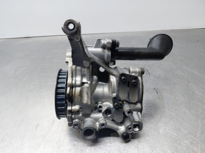 Recambio de bomba aceite para skoda octavia iii combi (5e5, 5e6) 1.6 tdi referencia OEM IAM   
