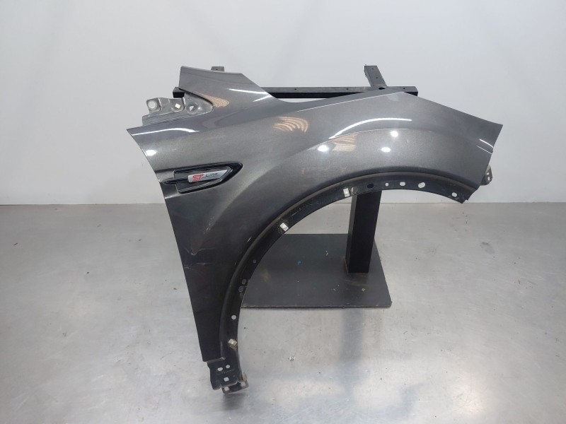 Recambio de aleta delantera derecha para ford kuga (cbs) titanium referencia OEM IAM   
