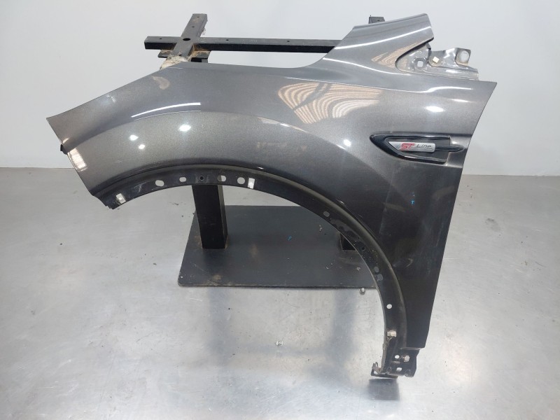 Recambio de aleta delantera izquierda para ford kuga (cbs) titanium referencia OEM IAM   