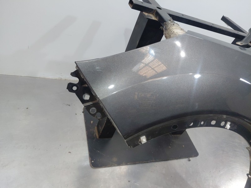 Recambio de aleta delantera izquierda para ford kuga (cbs) titanium referencia OEM IAM   