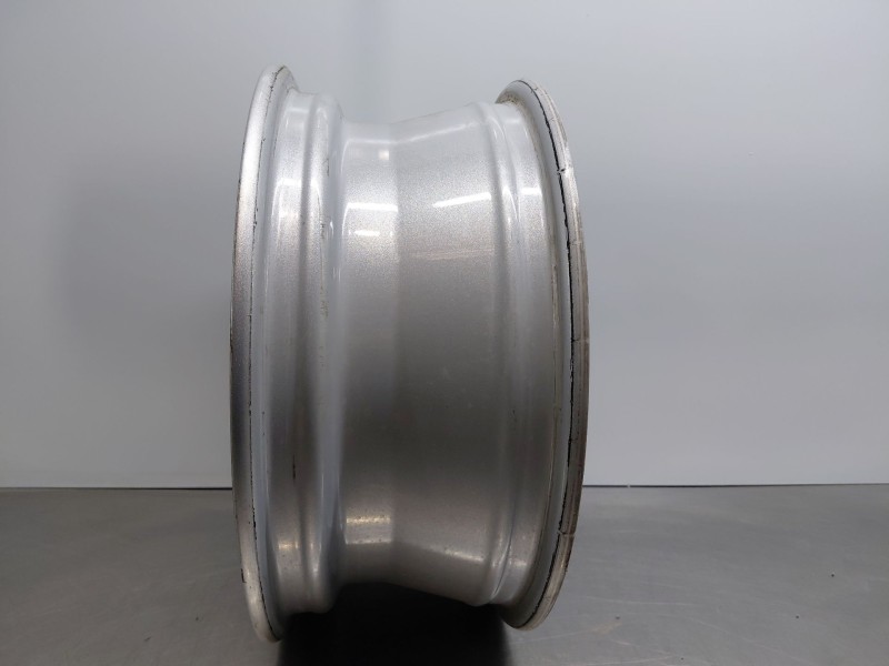 Recambio de llanta para fiat 500 dolcevita referencia OEM IAM 52027758  