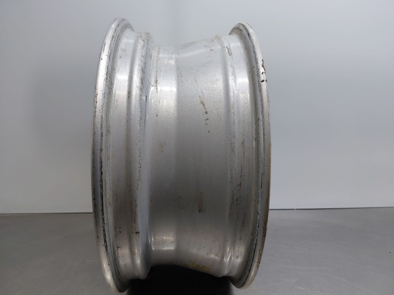 Recambio de llanta para fiat 500 dolcevita referencia OEM IAM 52027758  