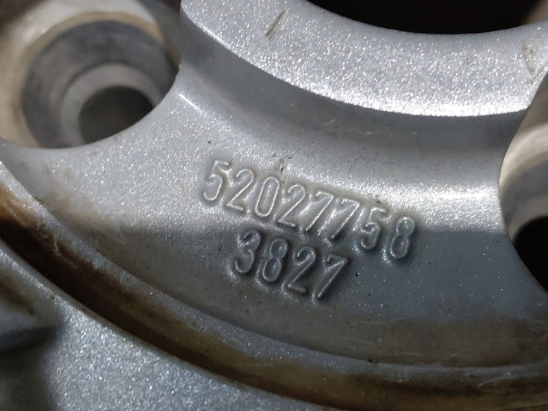 Recambio de llanta para fiat 500 dolcevita referencia OEM IAM 52027758  