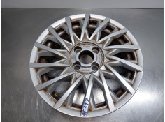 Recambio de llanta para fiat 500 dolcevita referencia OEM IAM 52027758  