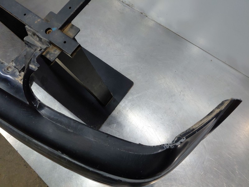 Recambio de paragolpes delantero para volkswagen golf iv (1j1) 1.9 tdi referencia OEM IAM 1J0807217CGRU  