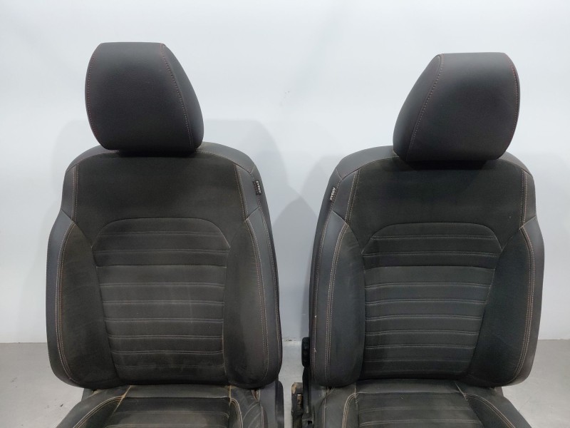 Recambio de juego asientos completo para ford kuga (cbs) titanium referencia OEM IAM   