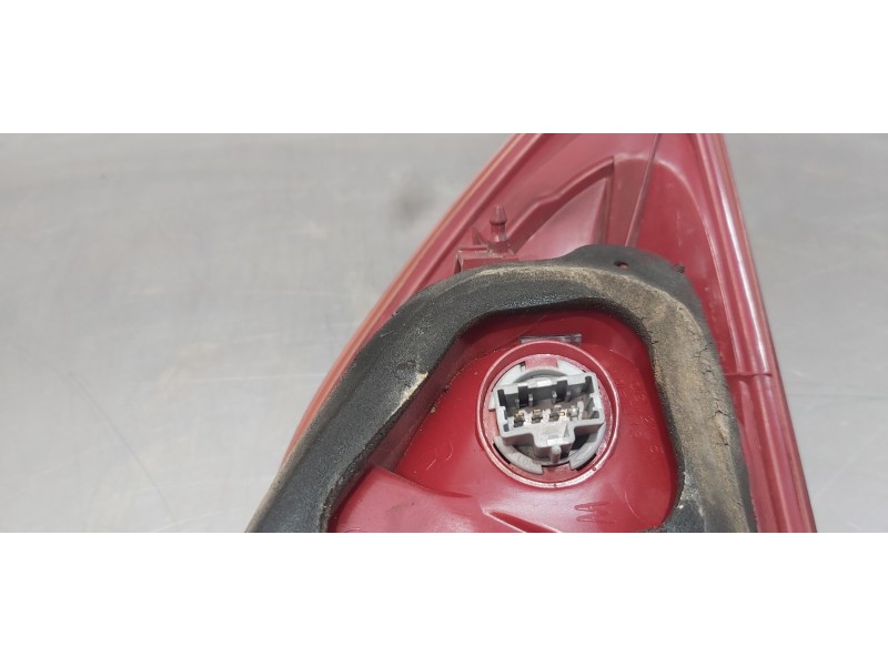 Recambio de piloto trasero derecho para mazda 3 berlina (bk) 1.6 crdt active referencia OEM IAM BP4K51150E  