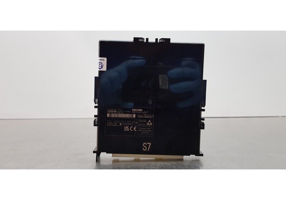 Recambio de modulo confort para toyota corolla touring sports (e21) hybrid active referencia OEM IAM 8999002B80 62B698000 