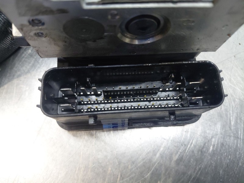 Recambio de abs para ford kuga (cbs) titanium referencia OEM IAM   