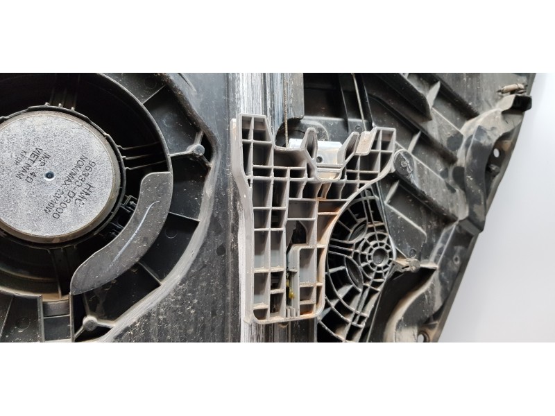 Recambio de elevalunas trasero izquierdo para hyundai tucson essence bluedrive 2wd referencia OEM IAM 83471D7000  