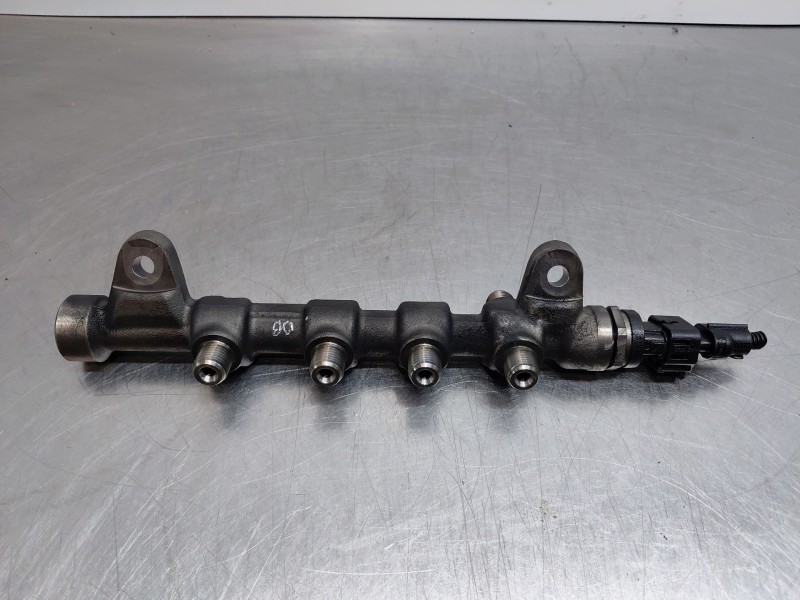 Recambio de rampa inyectora para jeep compass ii multiair referencia OEM IAM   