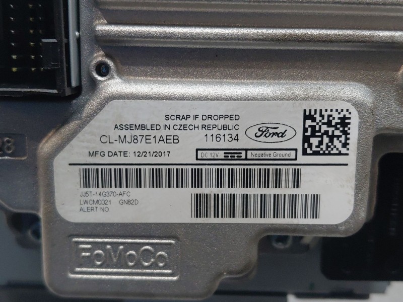 Recambio de pantalla multifuncion para ford kuga (cbs) ecoboost referencia OEM IAM   