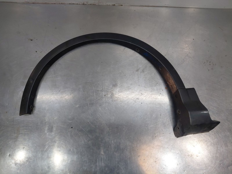 Recambio de aletin delantero izquierdo para ford kuga (cbs) titanium referencia OEM IAM   