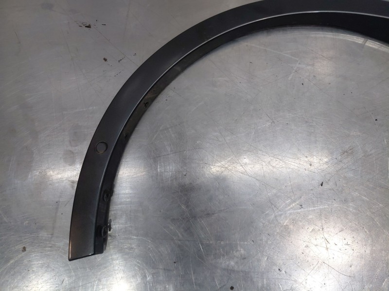 Recambio de aletin delantero izquierdo para ford kuga (cbs) titanium referencia OEM IAM   