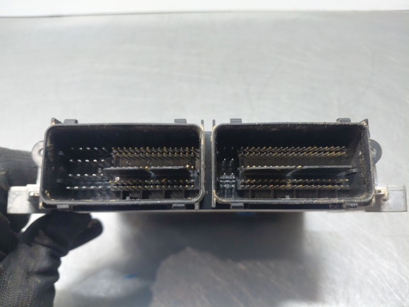 Recambio de centralita motor uce para ford kuga (cbs) titanium referencia OEM IAM   
