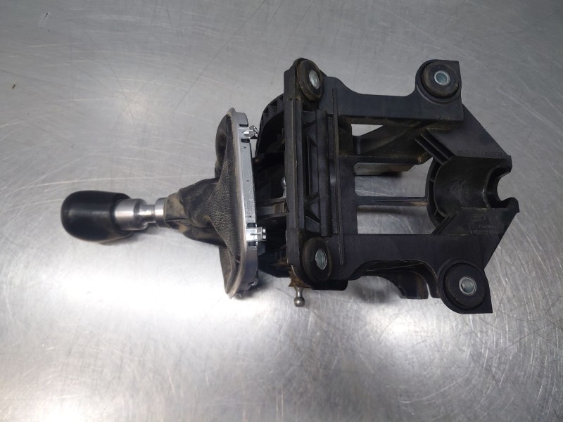 Recambio de palanca cambio para ford kuga (cbs) titanium referencia OEM IAM   
