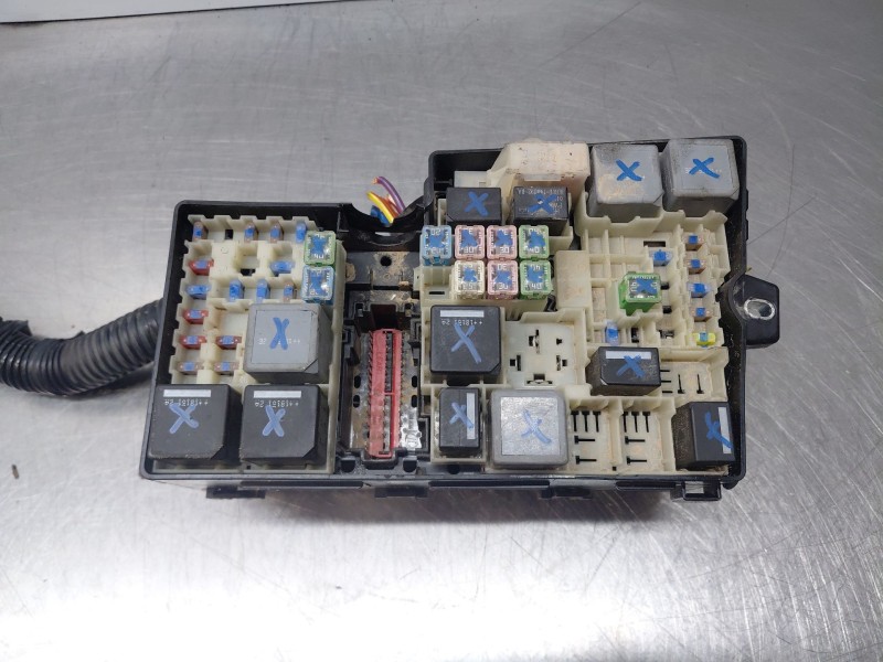 Recambio de caja reles / fusibles para ford kuga (cbs) titanium referencia OEM IAM   