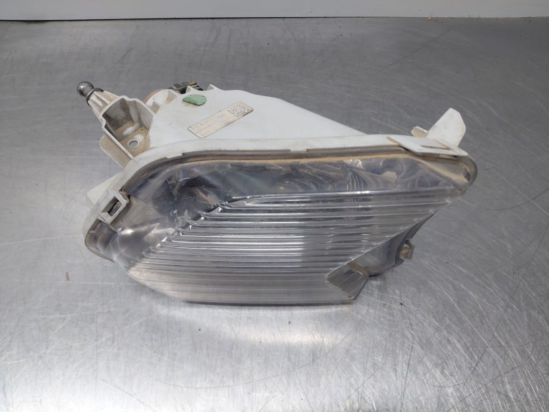 Recambio de faro antiniebla derecho para ford kuga (cbs) titanium referencia OEM IAM   