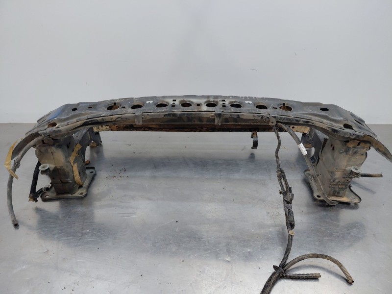 Recambio de refuerzo paragolpes delantero para ford kuga (cbs) titanium referencia OEM IAM   