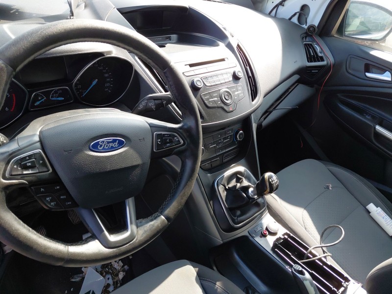 ford kuga ii (dm2) del año 2013
