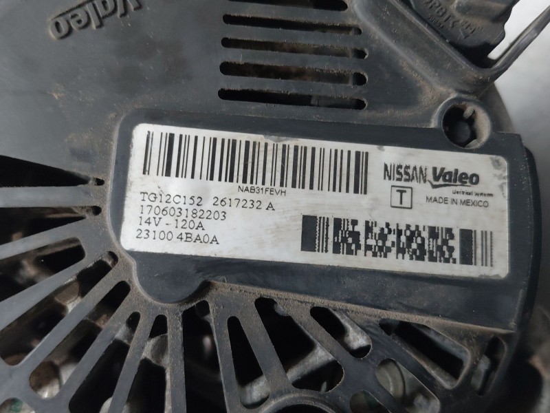 Recambio de alternador para nissan x-trail iv 2.5 dci 4wd referencia OEM IAM 231004BA0A  