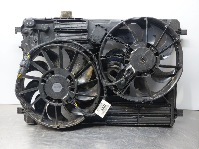 Recambio de electroventilador para ford kuga (cbs) ecoboost referencia OEM IAM 2402929  