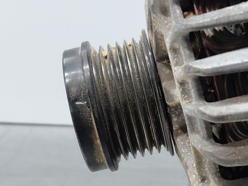 Recambio de alternador para ford kuga (cbs) ecoboost referencia OEM IAM 2265729  