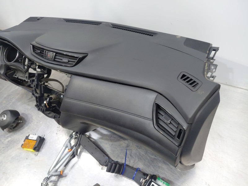 Recambio de kit airbag para nissan x-trail iv 2.5 dci 4wd referencia OEM IAM   