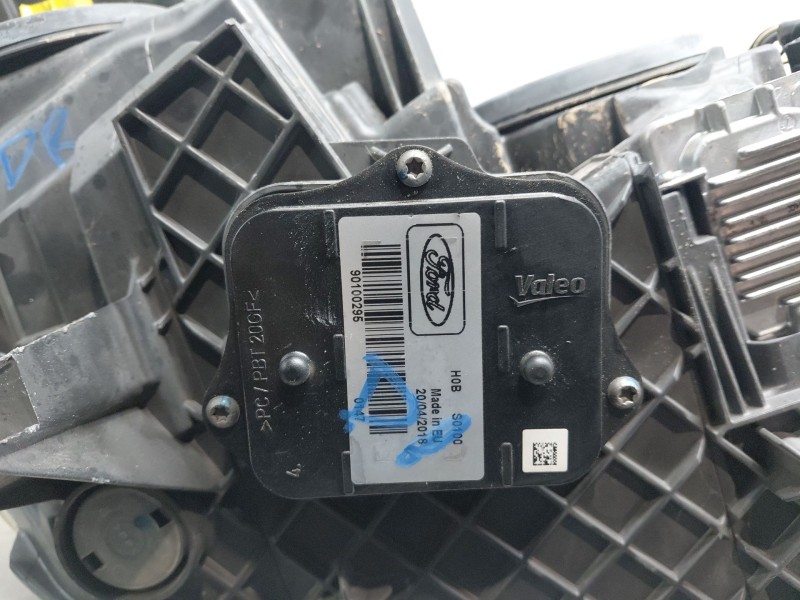Recambio de faro izquierdo para ford kuga (cbs) titanium referencia OEM IAM 2184656  