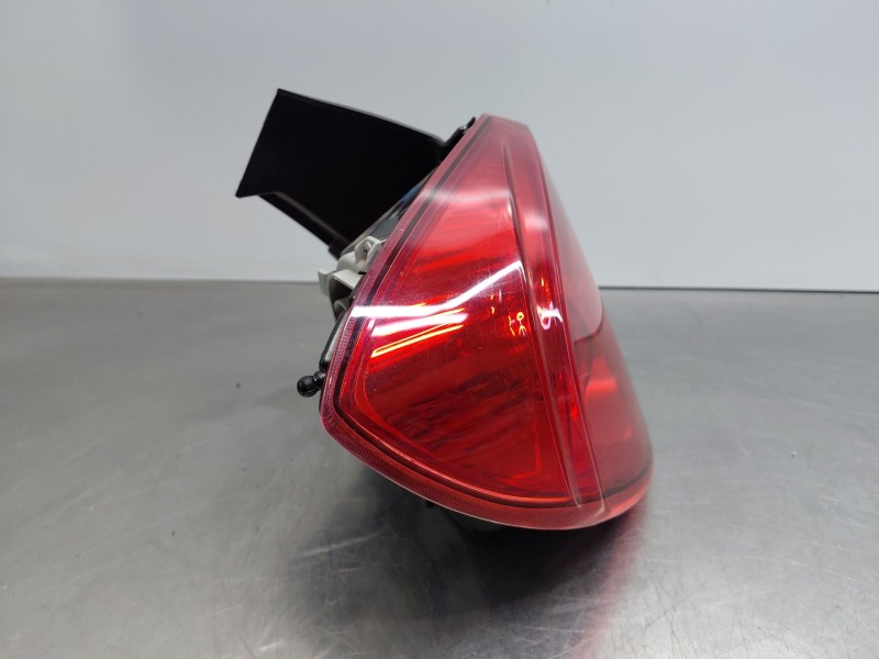 Recambio de piloto trasero izquierdo para alfa romeo giulietta (191) lusso referencia OEM IAM 50513613  